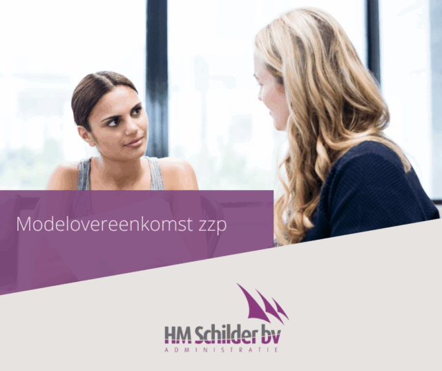 Ondernemer bespreekt modelovereenkomst zzp met adviseur